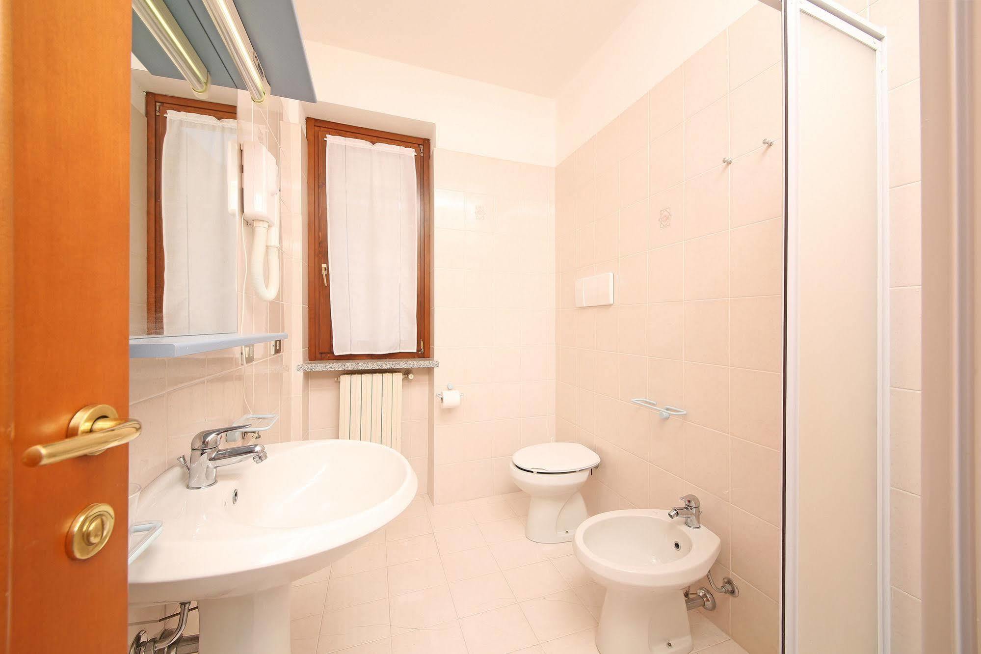Residence Primera Rompala, Gtsgroup Тіньяле Екстер'єр фото